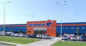 De la un singur magazin, la afaceri de aproape 2,5 miliarde de euro. Românii care au bătut multinaționalele
