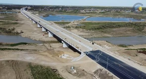 VIDEO Autostrada Moldovei A7: Podul peste râul Buzău, betonat complet