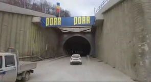 VIDEO Autostrada A1 Sibiu – Pitești: Ce se mai întâmplă în primul tunel și când se va putea circula prin el