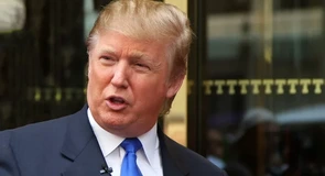 SUA: Trump îşi apără decizia de a bloca înscrierea studenţilor străini la Universitatea Harvard