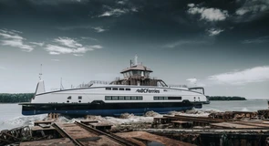 Şantierul Naval Damen Galaţi a lansat la apă un feribot complet electric, pentru compania canadiană BC Ferries