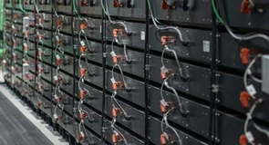 Brașovenii de la Visual Fan (Allview) montează o baterie de stocare a energiei de 65 MWh pentru Renovatio