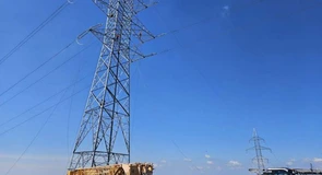 O nouă linie electrică de înaltă tensiune a fost finalizată. Lucrarea a fost făcută de firme românești
