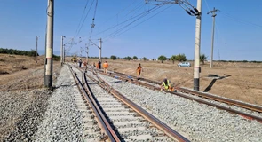 Alertă pentru trenurile spre mare. CFR SA acuză o tentativă de sabotaj feroviar în zona staţiei Constanţa