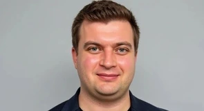 Încă un român dă lovitura în SUA cu un AI pentru companii. Startup-ul său a ajuns la valoarea de 2,5 miliarde de dolari