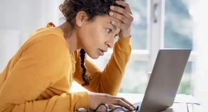 Vacanțele devin ținta preferată a hackerilor: val de escrocherii online cu rezervări de vacanță