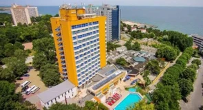 Hotelul Majestic din Olimp afectat de un incendiu la ultimul etaj