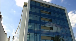Tranzacție importantă pe piața de birouri: Miliardarul israelian Teddy Sagi vinde clădirea Polonă 68 către Star Residence Invest pentru 19 milioane de euro