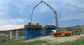 FOTO Autostrada Transilvania: Turcii de la Ozaltin au realizat 15% din lucrările la secțiunea viaductelor de peste trei kilometri