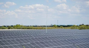 Coca-Cola a investit 5 milioane de lei la Timișoara, în primul său parc fotovoltaic din România