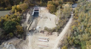 Calea ferată Brașov – Sighișoara: A fost străpuns Tunelul Mureni, lung de 740 de metri