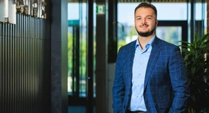 Dezvoltatorul de proiecte fotovoltaice și instalații de stocare Sunotec din Bulgaria și-a deschis firmă în România