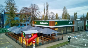 Efectul McDonald’s în România în 2024. Ce taxe a plătit, ce contribuție la PIB a avut, câți salariați a avut