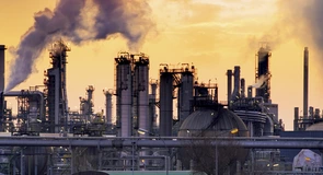O centrală nuclearoelectrică din Ungaria reduce producţia din cauza temperaturii ridicate a apei din Dunăre
