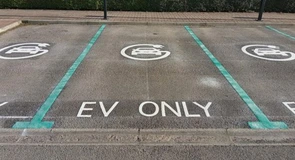 95,9% dintre autoturismele noi înmatriculate în 2025 în Norvegia au fost complet electrice