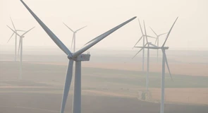 Vântul bun va ajuta sistemul energetic românesc toată săptămâna viitoare. Turbinele eoliene ar urma să producă energie cât două centrale de la Cernavodă.