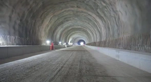 Harta tunelurilor de autostradă în construcție din România. În ce stadiu se află și când vom putea circula prin ele