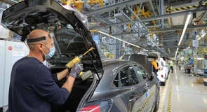 Oprirea temporară a producției uzinelor Dacia și Ford Otosan a fost programată, fără legătură cu criza energetică
