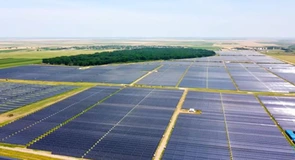 Prima deschidere de anvergură din 2026: Un nou parc fotovoltaic mare din Oltenia, controlat de un gigant din China, a început producția de energie electrică VIDEO
