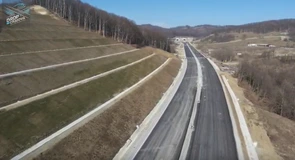 VIDEO Autostrada A1 Sibiu – Pitești: PORR lucrează cu peste 300 de muncitori pe secțiunea 4, realizată aproape 90%