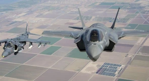 Update: Nicușor Dan a convocat o ședință CSAT pentru mâine. SUA ar putea trimite avioane de război în România pentru eventuale intervenții în Orientul Mijlociu. Ce alte manevre pregătesc americanii în ţara noastră – G4MEDIA