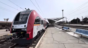 VIDEO Tren interregional PESA, cu viteză de aproape 160 kilometri/oră pe ruta București – Constanța