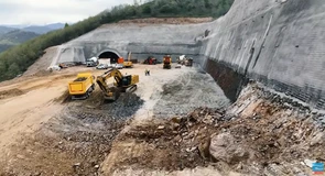 VIDEO Autostrada A1 Sibiu – Pitești: Imagini noi cu secțiunea 2 unde vor fi construite șapte tuneluri