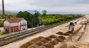 FOTO Calea ferată Caransebeș – Timișoara – Arad: Lucrările de modernizare pe lotul 1 se apropie de 10%