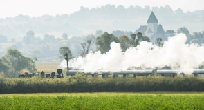 VIDEO Mocănița Sibiu – Agnita: „Aburoasa”, locomotivă fabricată acum 115 ani în Budapesta, revine pe șine