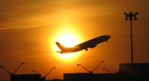 CE analizează un proiect de norme revizuite privind ajutoarele de stat destinate transportului aerian