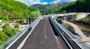 VIDEO Centura Comarnic ar putea fi gata până la finalul lunii august. Când se așterne ultimul strat de asfalt pe întregul traseu