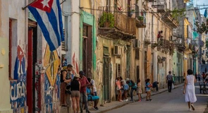 Cuba se pregăteşte pentru o posibilă intervenţie americană, pe fondul escaladării tensiunilor cu Washingtonul