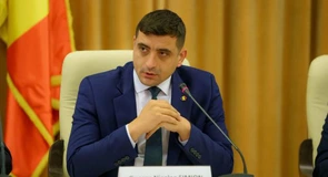 AUR propune modificarea Constituţiei pentru soluţionarea crizelor guvernamentale