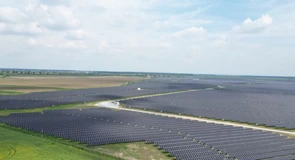 Cel mai bogat ucrainean ajunge la 300 MW instalați în regenerabile în România. Parcul fotovoltaic de 126 MW de lângă București a primit licența