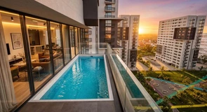 FOTO Piscina complet suspendată, în premieră în România: Elementul spectaculos dintr-un proiect cu apartamente din Timișoara