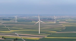 PPC intră pe piața de energie din Polonia. Grupul grec cumpără proiecte solare și eoliene de 277,3 MW de la subsidiarele locale ale companiei portugheze EDP Renewables
