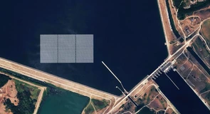 A început construcția celui mai complex proiect cu panouri fotovoltaice puse pe apă din Europa, la Ipotești, în Olt FOTO 