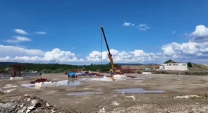 VIDEO Autostrada A13 Sibiu – Făgăraș: Turcii de la Makyol lucrează cu peste 800 de muncitori pe tronsoanele 1 și 2. La ce stadiu au ajuns