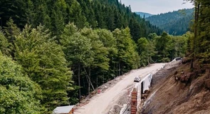 VIDEO „Autostrada” din Valea Doftanei: Lucrările la viitoarea alternativă pentru DN1 au depășit stadiul de 20% UPDATE