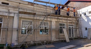 Primăria Galați anunță că au fost începute lucrările la noul centru de îngrijiri paliative de la Maternitatea „Buna Vestire”