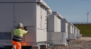 S-a pus în funcțiune cea mai mare baterie de stocare a energiei din Europa. Investitorul are afaceri și în România