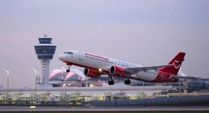 Paradoxul flotei Animawings: De ce noile avioane Airbus A220 nu pot fi întreținute în țară și sunt trimise în Olanda