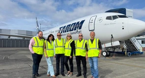Primul Boeing 737 MAX vine în flota TAROM în acest weekend. Avionul va purta numele ”Mircea Lucescu”
