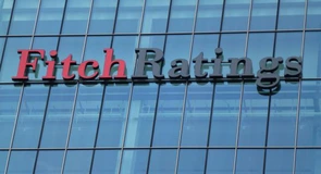Avertisment foarte sever transmis de Fitch. România ar putea fi retrogradată la „junk” dacă criza politică se prelungește
