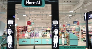 Lanțul danez de magazine cu prețuri mici NORMAL se deschide miercuri. ”Venim cu prețuri excelente pentru branduri cunoscute, dar și produse noi”