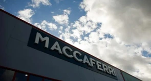 Tranzacție gigant analizată în România. O mare companie din Italia, veche de peste 145 de ani, cumpără un rival