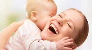 Dispoziţia din lege ce exclude unele femei de la dreptul la concediu şi indemnizaţia de risc maternal este discriminatorie, a anunţat CCR