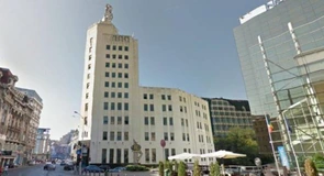 Palatul Telefoanelor, primul „zgârie-nori” din România, scos la vânzare. Ce preţ cere Orange