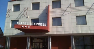 CFR Marfă scoate la spre vânzare Hotelul Express din Predeal, la preţul de 15 milioane de lei