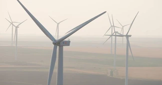 Proprietarii Mega Image și Profi vor cumpăra 10% din consumul de energie electrică din Europa dintr-un parc eolian ce se va construi în Galați. Au încheiat un parteneriat cu HELLENiQ Renewables
